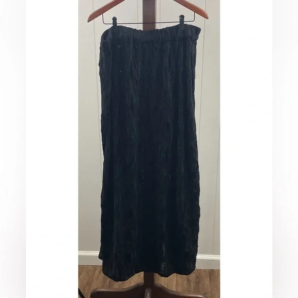 Disturbia NWT Agitate Textured Jersey Split Maxi Skirt Black - Picture 6 of 6